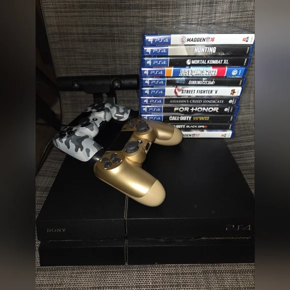 Sony PlayStation 4 Matte 500GB HDD Console, Camera, Controllers, Games Bundle. - Picture 3 of 12
